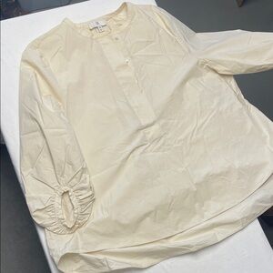 Banana Republic Men's Casual Cream Button Down Shirt